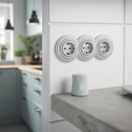 Reblig - Hármas retro háztartási fali aljzat kerettel, SCHUKO 230 V, kerámia, fehér