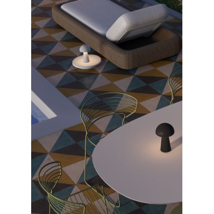 Redo 90439 - KIRA kültéri, érintésvezérlésű, fényerőszabályozható LED-lámpa, 4,7 W, 230 V, 2200 mAh, IP44, fekete