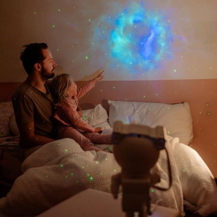 Retlux - LED gyerekprojektor 230V űrhajós 23,3 cm + távirányítóval