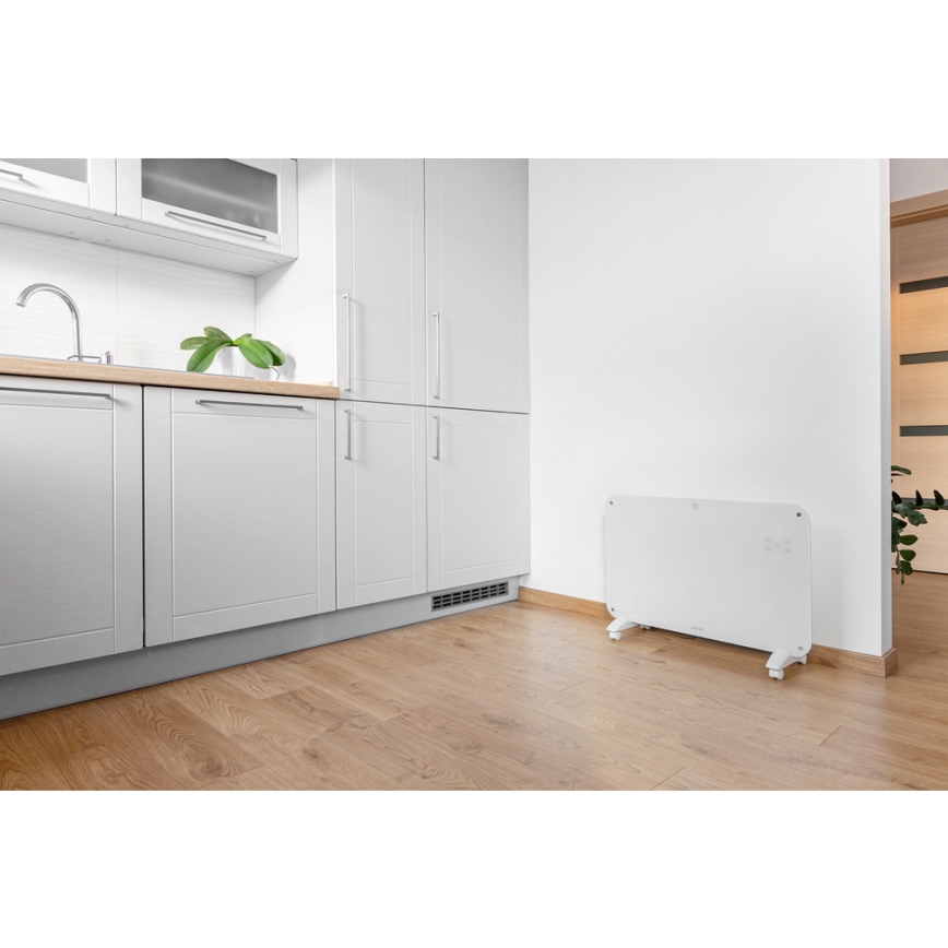 Sencor - Konvekciós fűtőtest LCD kijelzővel 750W/1500W/230V Wi-Fi Tuya IP24 fehér + távirányító