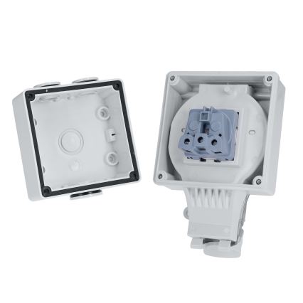 Nedvességálló dugalj 230V/16A, IP66 védettséggel