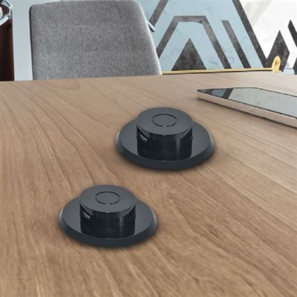 Beépített USB töltő USB A+C fekete