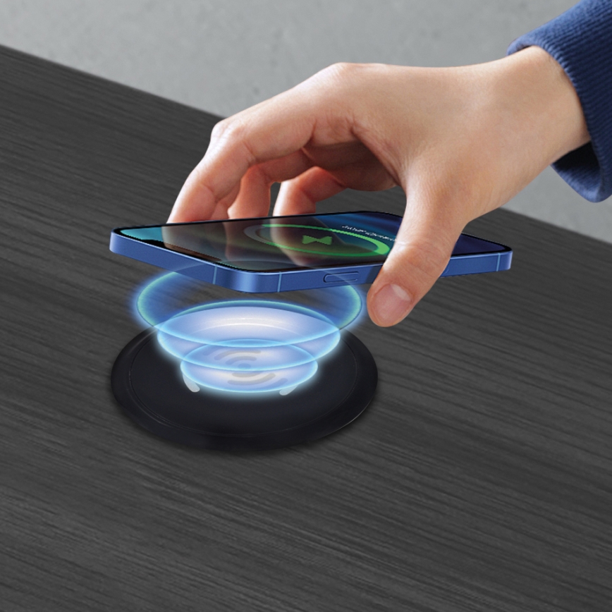 Beépített vezeték nélküli töltő fekete