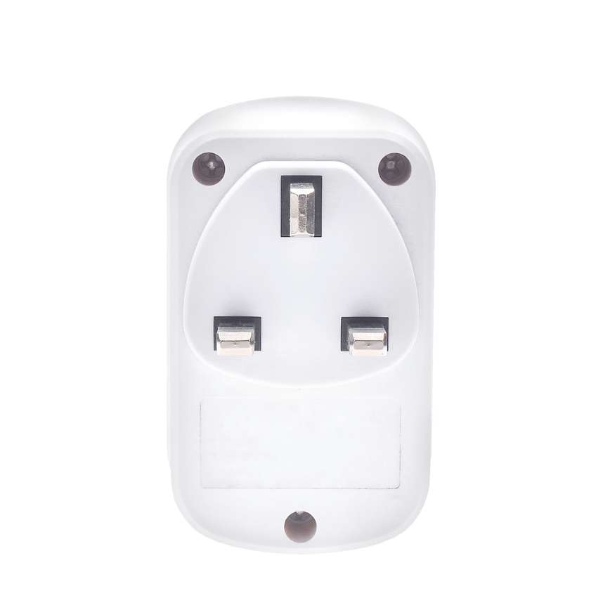 UK utazóadapter 230 V-hoz, 2× USB-A és 1× USB-C