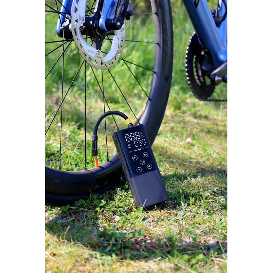 Digitális zsebkompresszor 2000 mAh 5V fekete