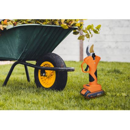 Vezeték nélküli kerti olló 2000 mAh 21V