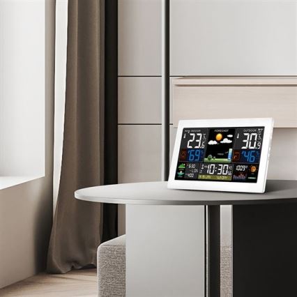 Színes LCD-kijelzős időjárásállomás 5V/2xAA + 2xAA