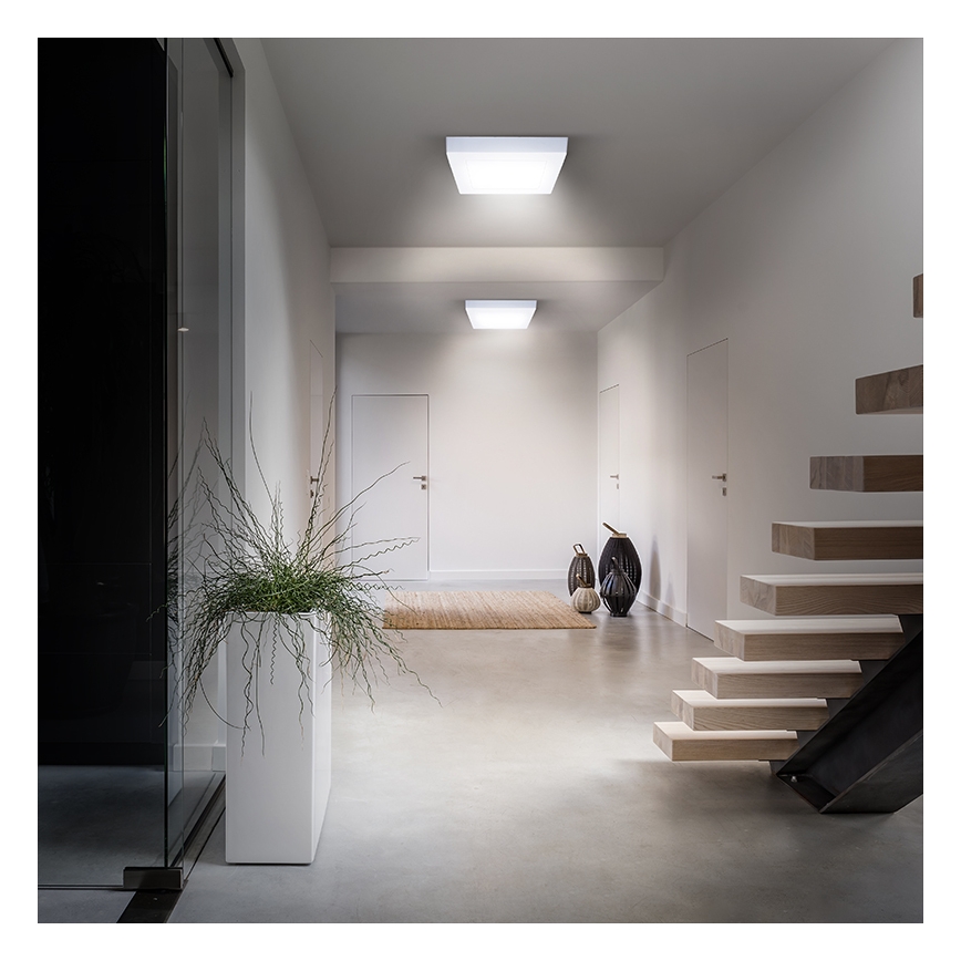 LED mennyezeti lámpa LED/12W/230V 3000/4000/6000K 17x17 cm fehér