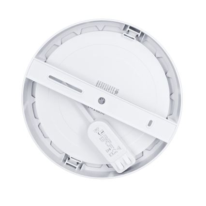 LED felületre szerelhető/süllyeszthető panel 2 az 1-ben 18W/230V 3000/4000/6000K átm. 22,5 cm IP54 ezüst