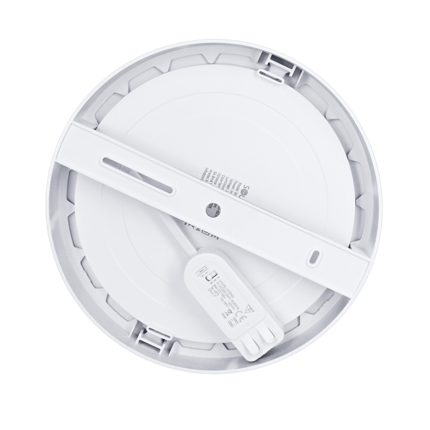 LED felületre szerelhető/süllyeszthető panel 2 az 1-ben 18W/230V 3000/4000/6000K átm. 22,5 cm IP54 ezüst