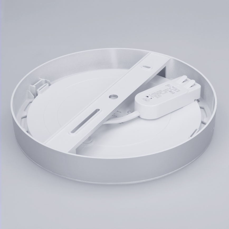LED felületre szerelhető/süllyeszthető panel 2 az 1-ben 18W/230V 3000/4000/6000K átm. 22,5 cm IP54 ezüst