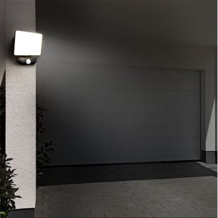 LED Kültéri reflektor érzékelővel LED/20W/230V 4000K IP44