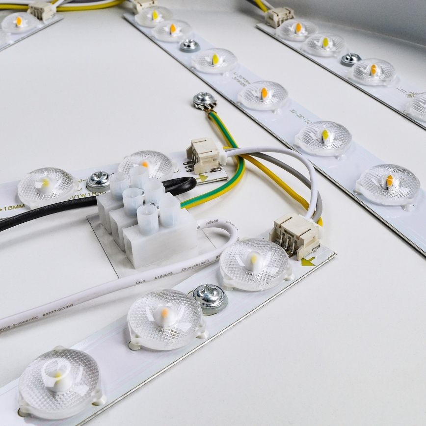 LED Dimmelhető mennyezeti lámpa LED/36W/230V 3000-6000K + távirányítás