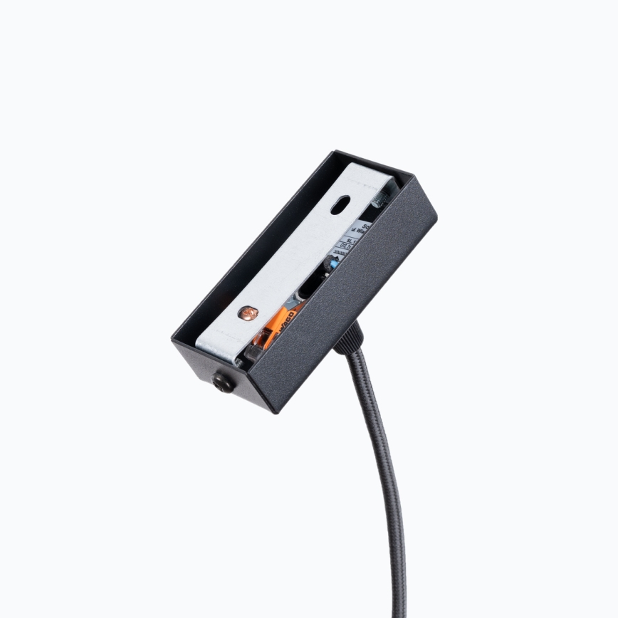 LED Csillár zsinóron SPARK 1xG13/8,5W/230V fekete