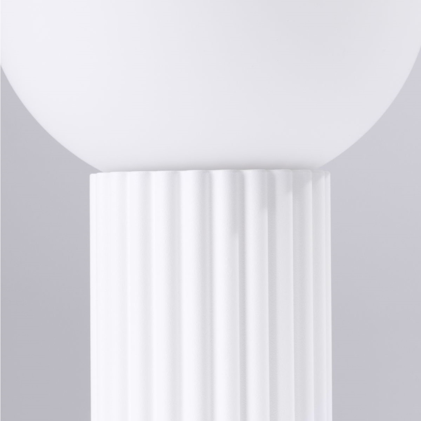 Fürdőszobai mennyezeti lámpa HALO 1xG9/8W/230V átm. 12 cm IP44 fehér