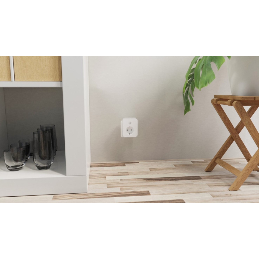 TESLA Smart - Intelligens aljzat 3690W/230V/16A 2xUSB/24W/5V Wi-Fi Tuya