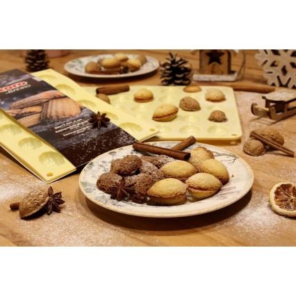 TORO krémszínű szilikon sütőforma