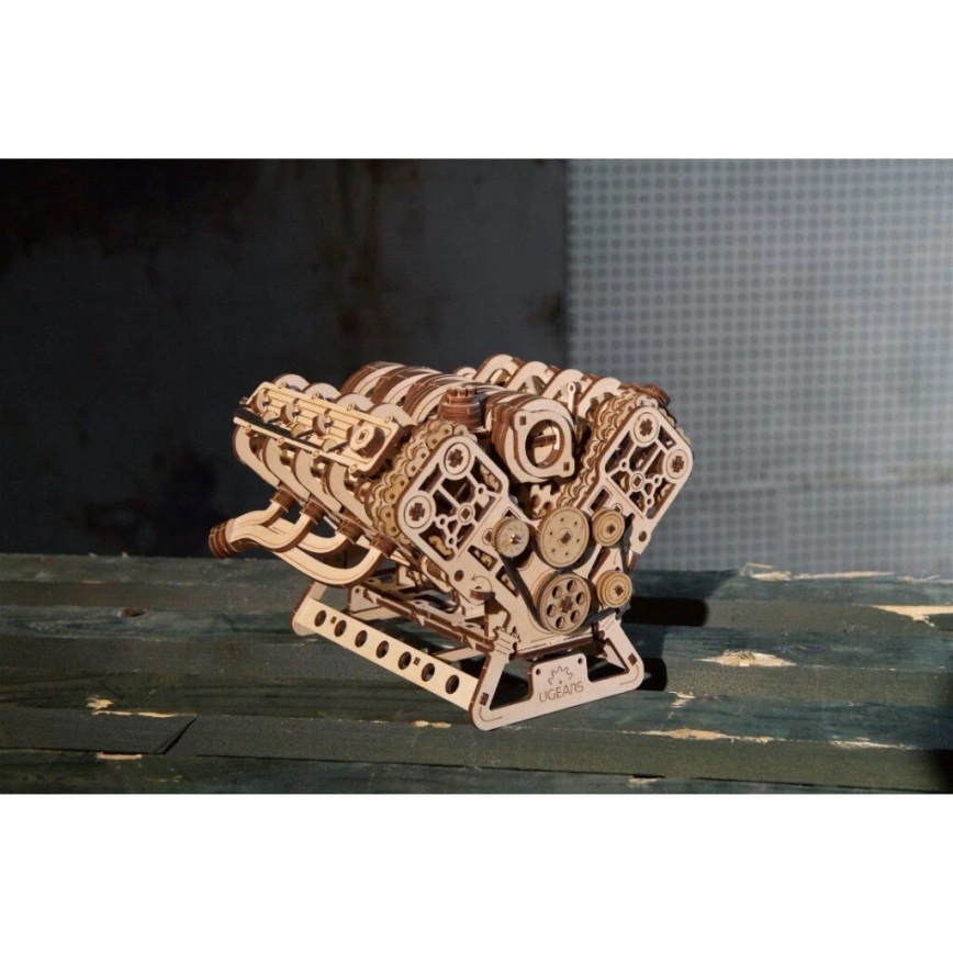 Ugears - 3D fából készült mechanikus kirakó: V8-motor