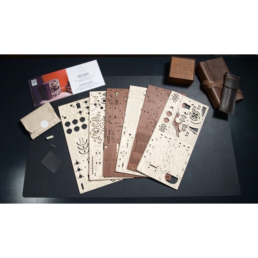 Ugears - 3D fából készült mechanikus kirakós Titkok könyve