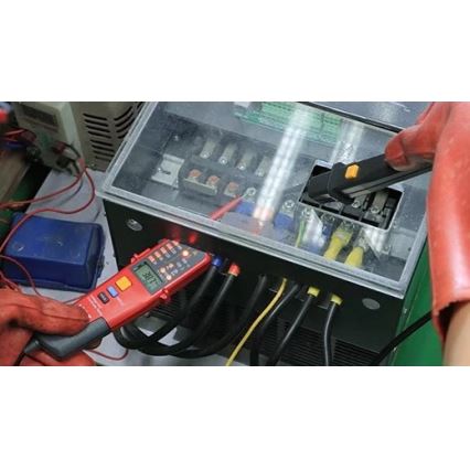 Uni-T UT18E - Teszter 2xAAA IP65