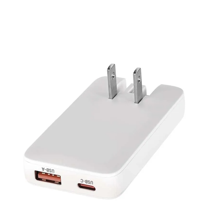 Utazóadapter cserélhető USB csatlakozófejekkel GaN 100-250V