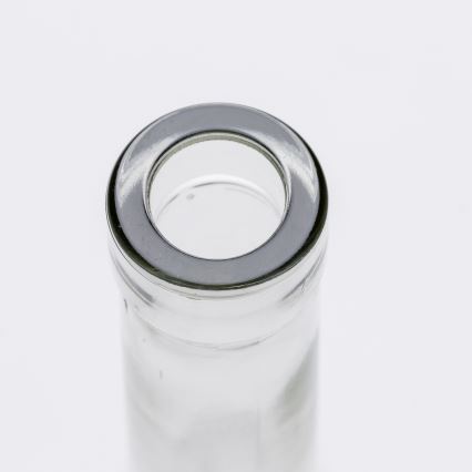 Üvegpalack Cornelia alma motívummal