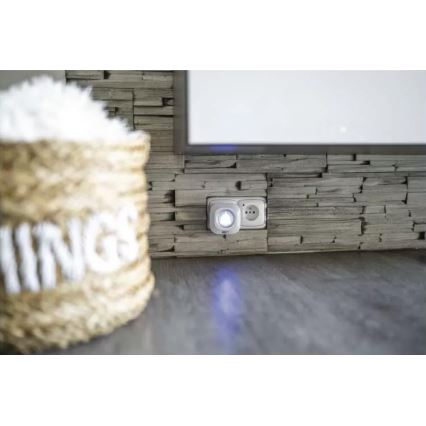 Vezeték nélküli csengő 230V-os konnektorba + 1xCR2032 IP44 fehér