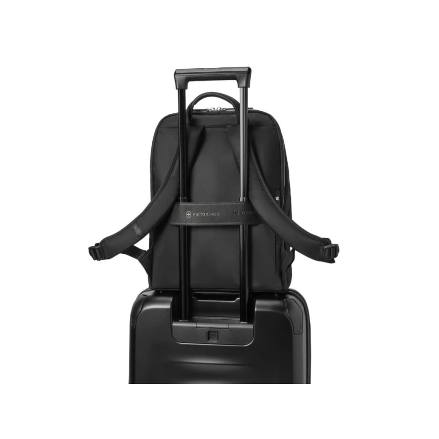 Victorinox - Hátizsák Victoria Signature Deluxe 18 l fekete