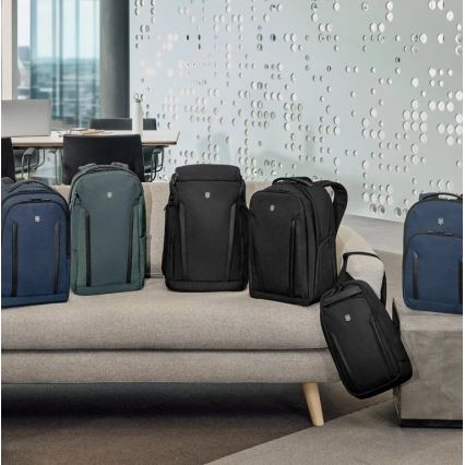 Victorinox - Laptop hátizsák 15 Altmont Professional Essential 24 l sötét kék