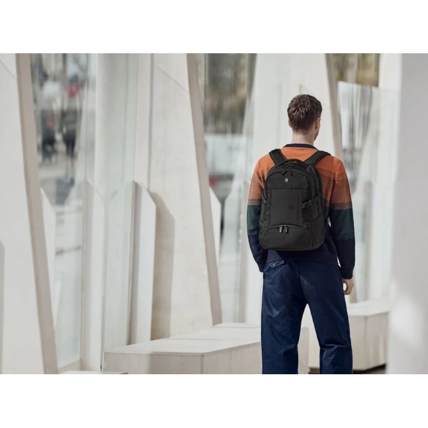 Victorinox - Laptop hátizsák 16 Deluxe Vx Sport EVO 28 l fekete