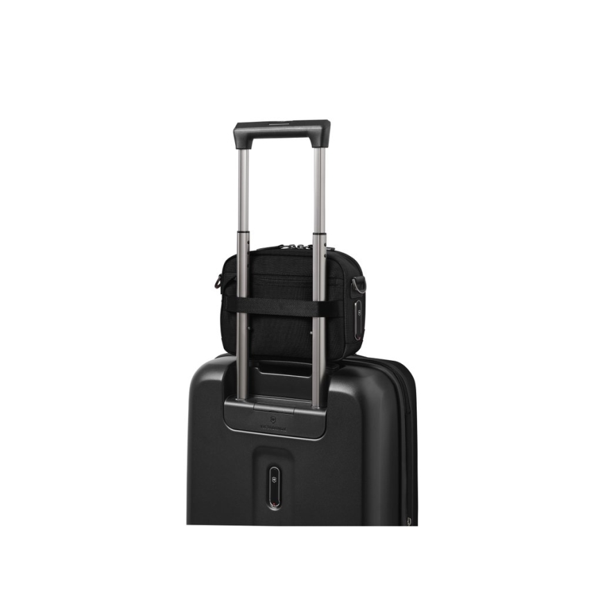 Victorinox - Mythic válltáska 2 l fekete