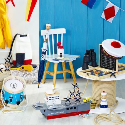 Vilac - Fából készült repülőgép-hordozó tartozékokkal