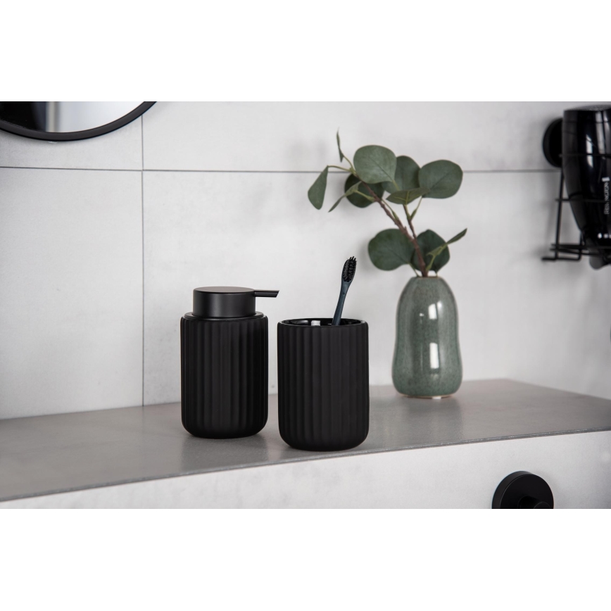 WENKO 24804100 - BELLUNO szappanadagoló, 8x13,5 cm, fekete