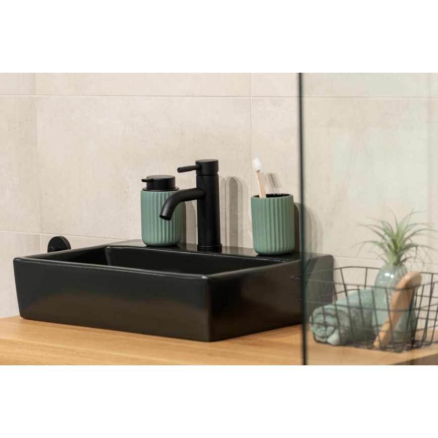 WENKO 24807100 - BELLUNO szappanadagoló 8x13,5 cm zöld/fekete