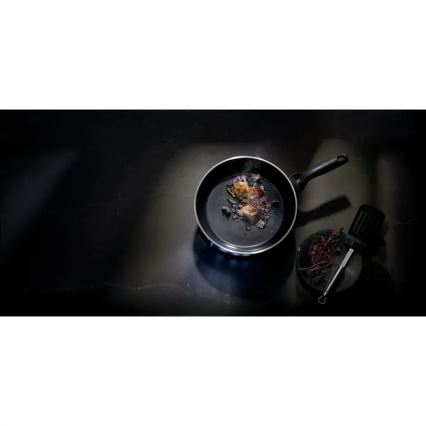 WMF - CERADUR PROFI serpenyő, átmérő 28 cm