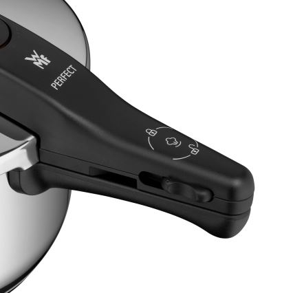 WMF - PERFECT 4,5 l rozsdamentes acél nyomásfőző